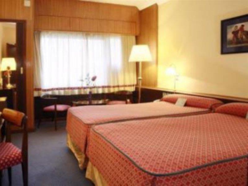 Hotel Goya Сарагоса Екстер'єр фото