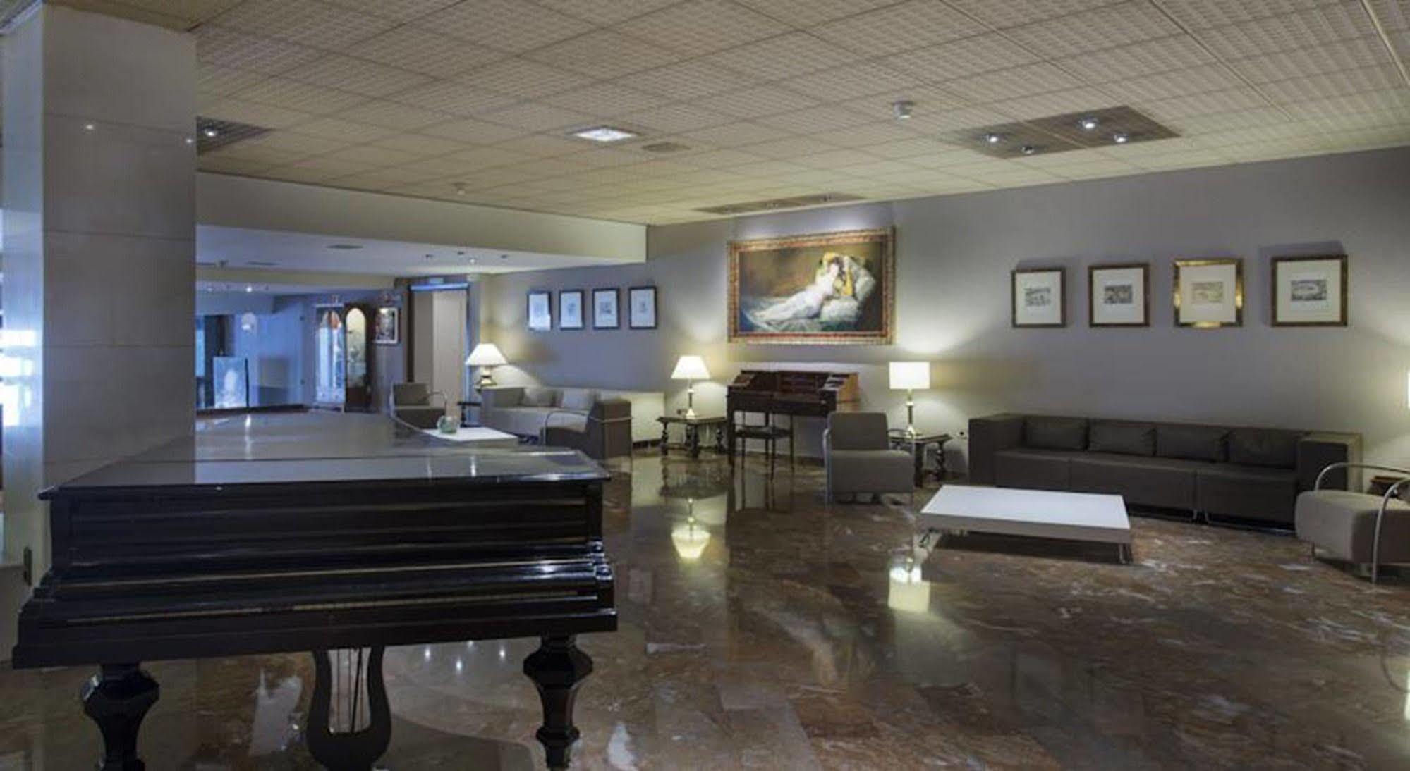 Hotel Goya Сарагоса Екстер'єр фото